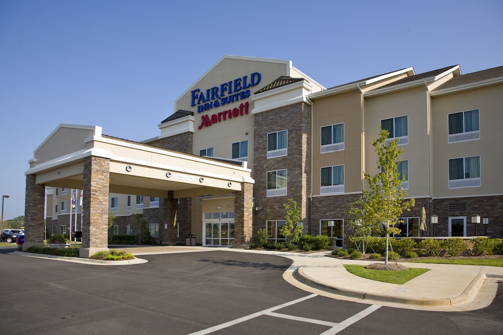 Fairfield Inn Suites By Marriott Montgomery Eastchase Pkwy 1/50