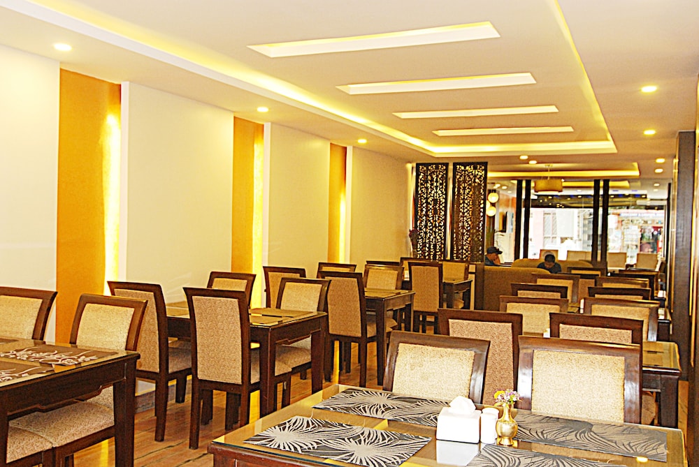 Kathmandu Grand Hotel 37/48