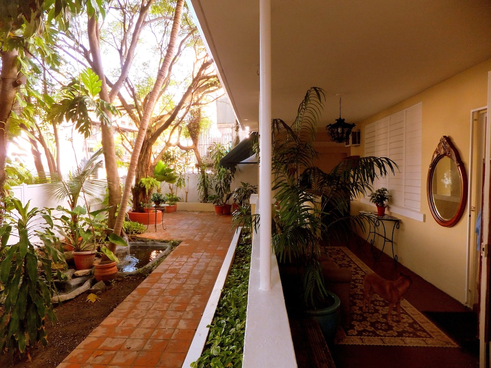 Casa Del Caribe Bed Breakfast 42/46