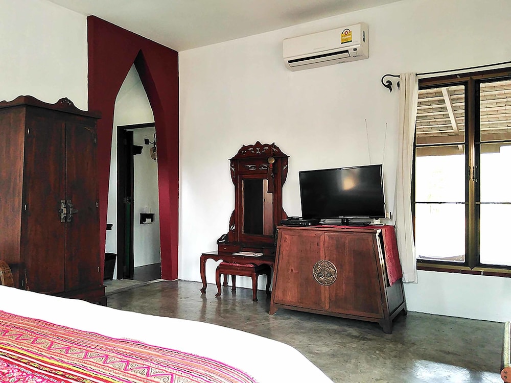 Jasmine Hill Lodge 5/50