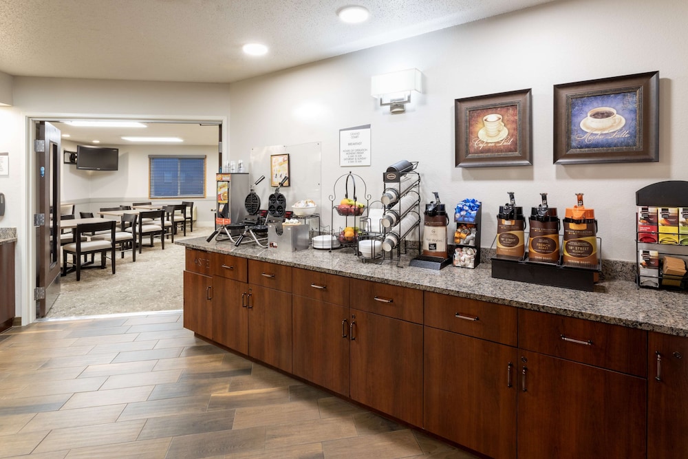 Grandstay Hotel Suites 40/50