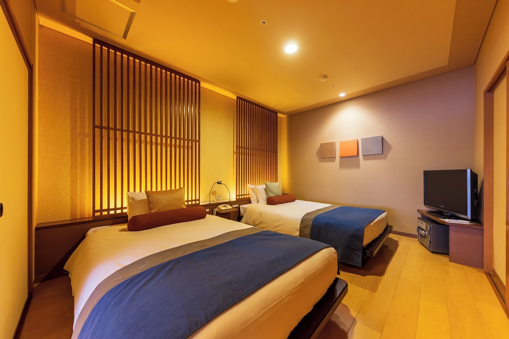 Japanese Western, 4 Futon Beds, Town View, Outdoor Bath