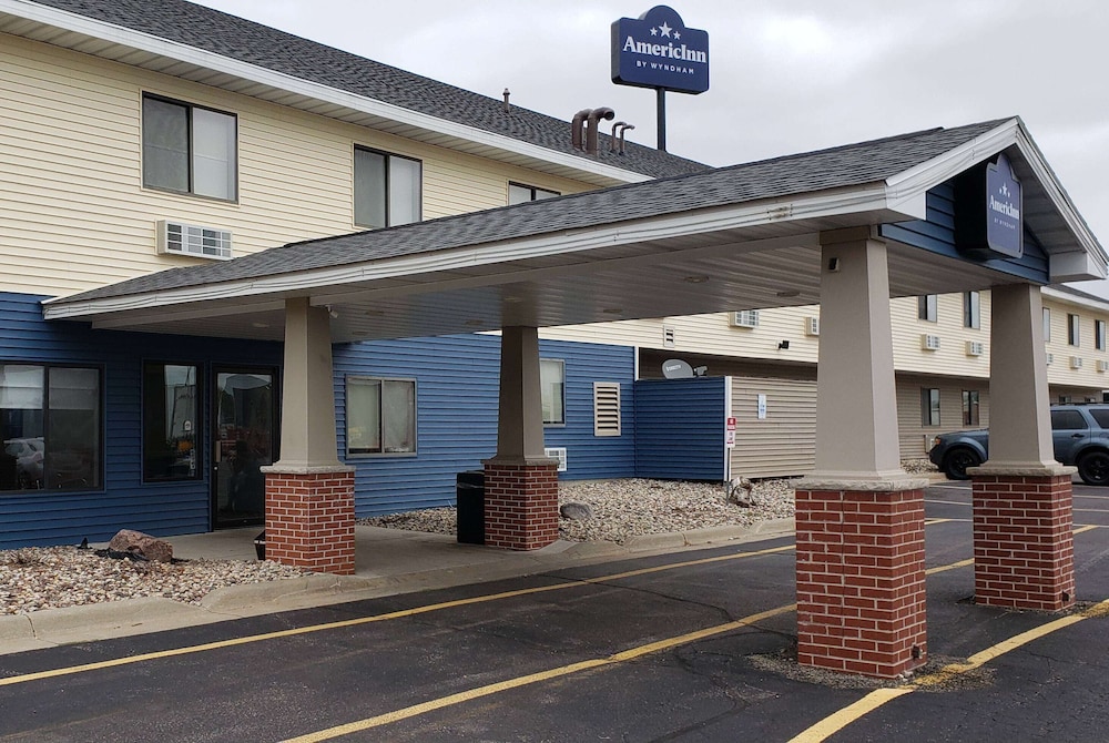 AmericInn by Wyndham Mauston 44/44