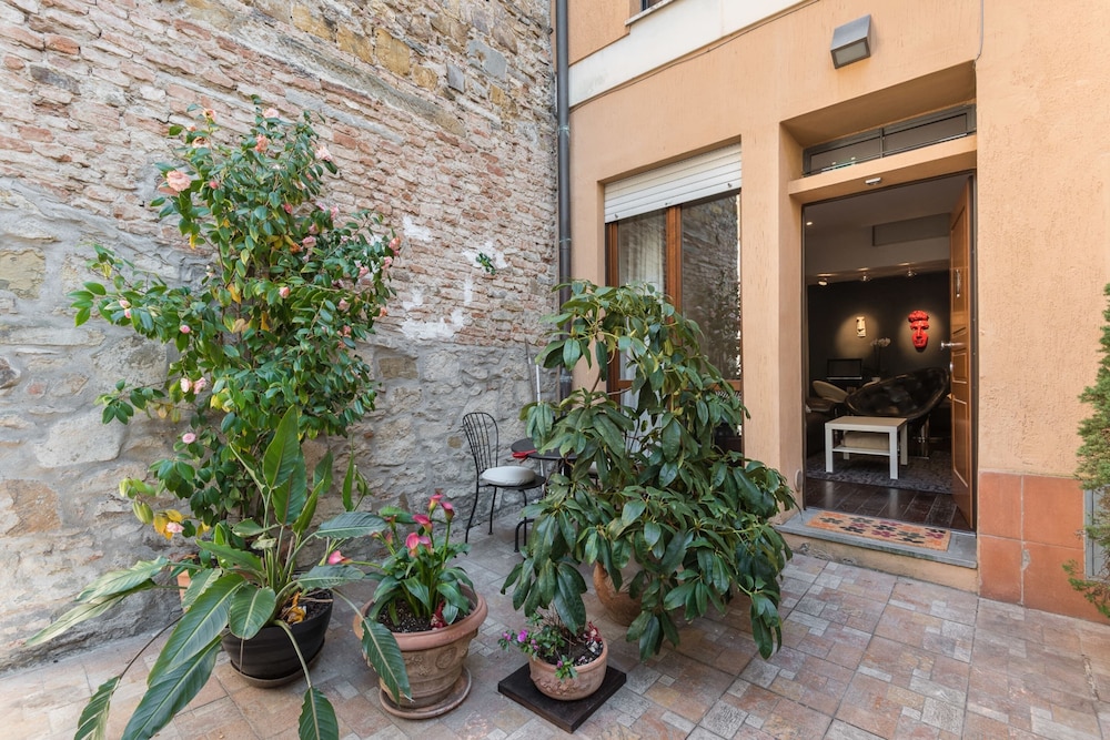 Art Gallery Apartment in Florence 27/33