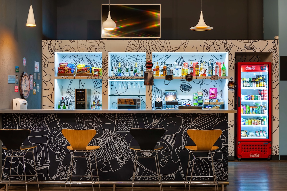 Ibis Paulinia 7/49