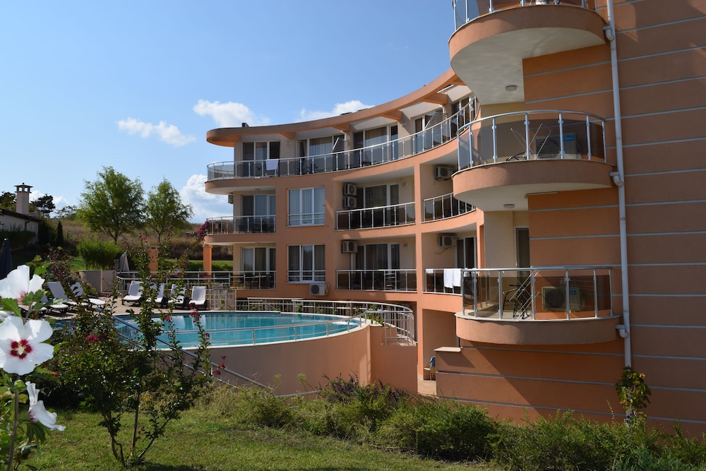 Villa Orange 1/50