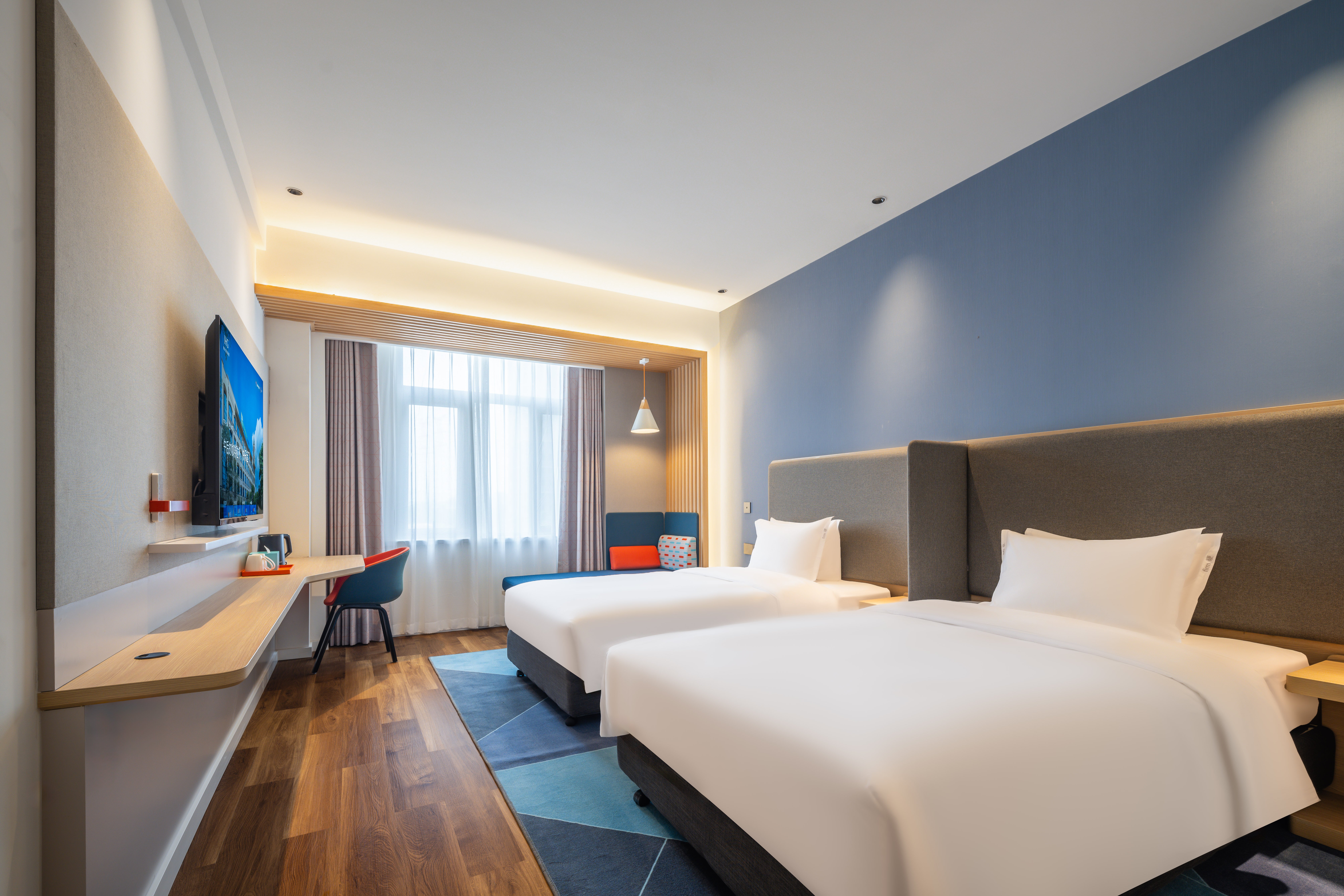 Standard, 1 King and 1 Single Beds, Extra Floor Space