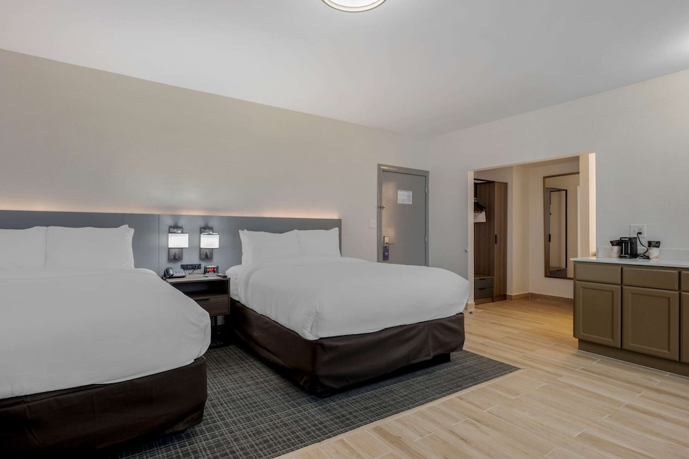 جناح بسريرين كوين مع أريكة، Comfort Inn South Padre Island Central 3/3