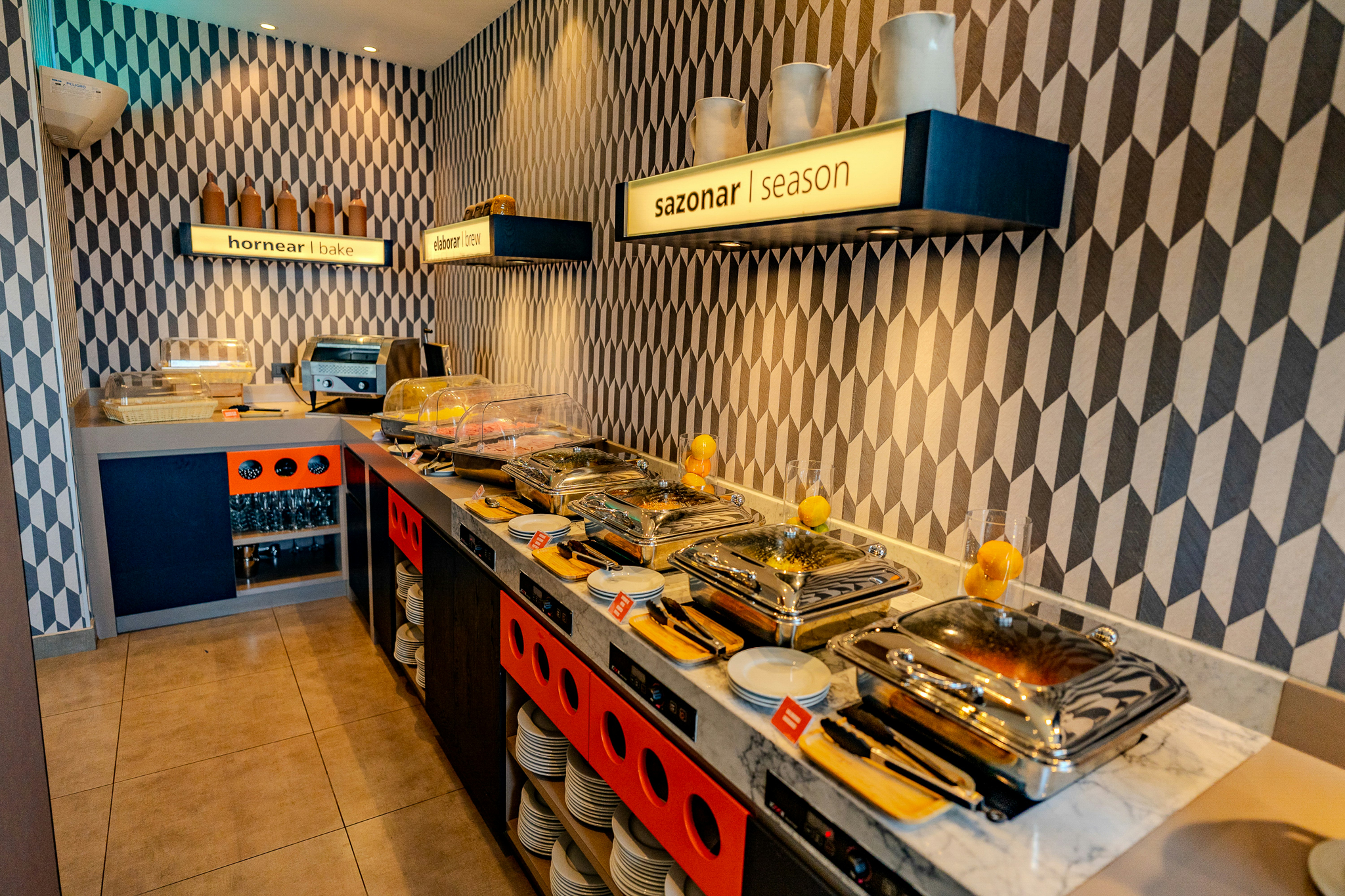 Hampton by Hilton Santiago Las Condes 57/66