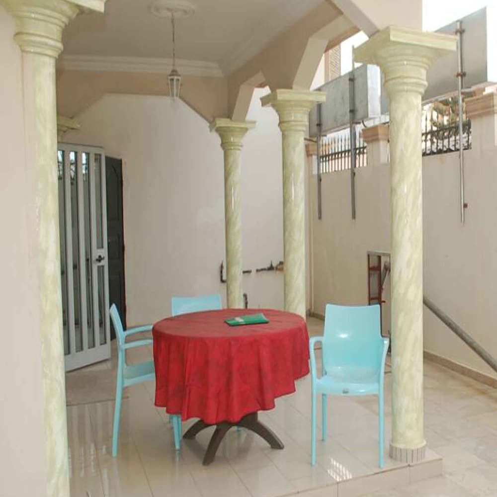 Residences Easy Hotel 6/50