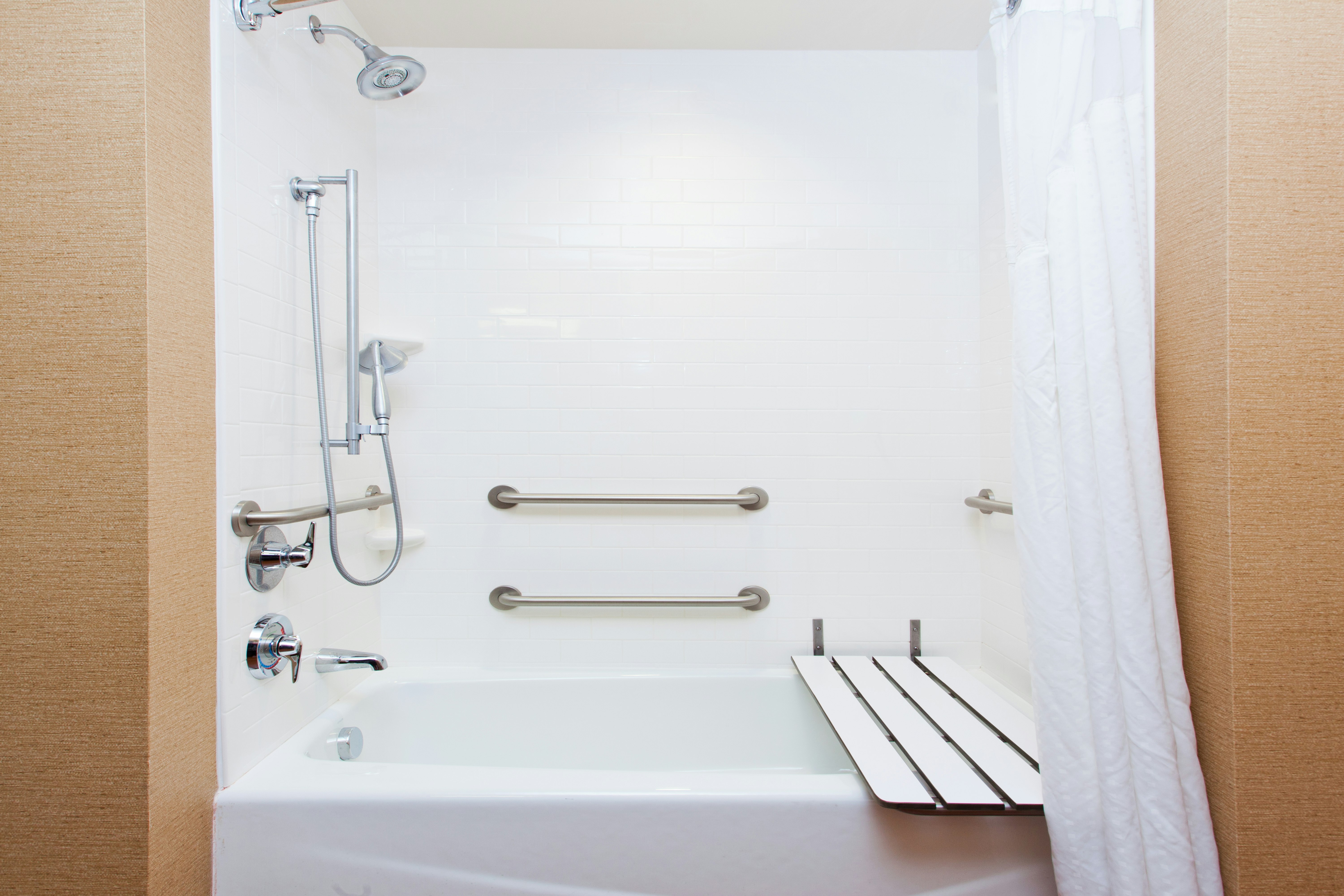 Holiday Inn Express Hotel And Suites Jackson Northeast 54/55