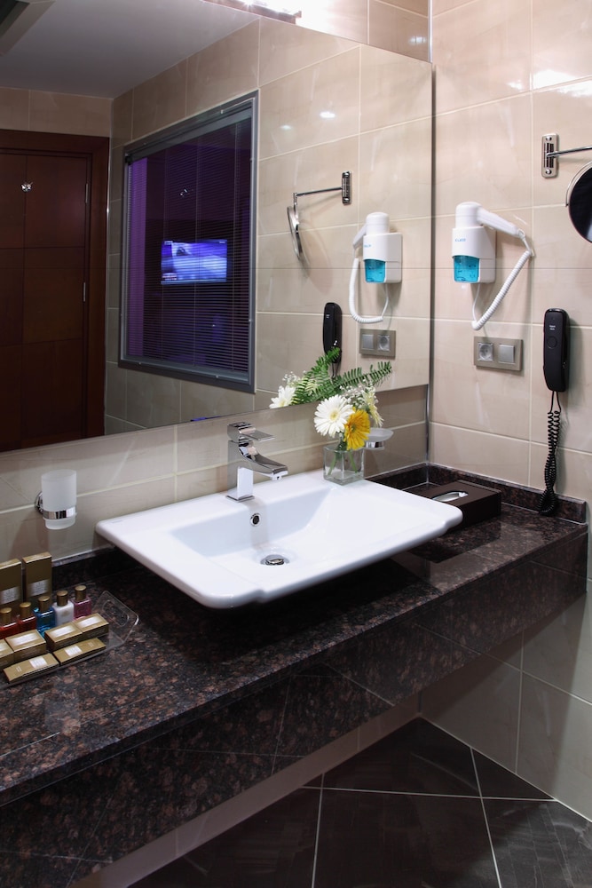 Otel Senbayrak City 58/58