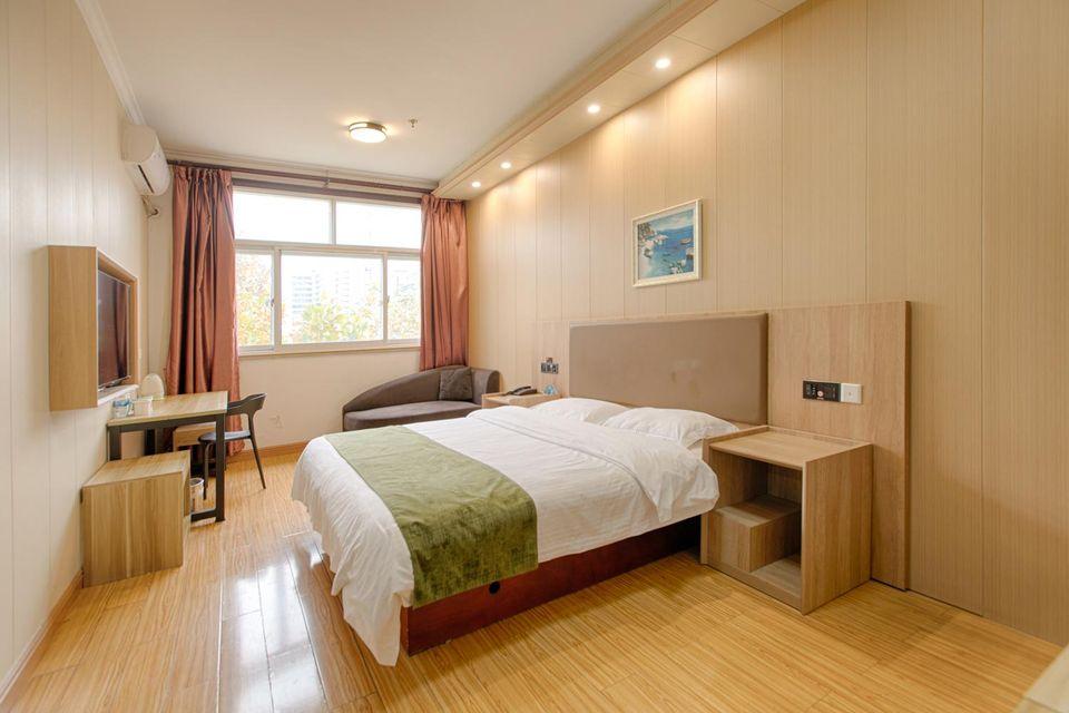 BUSINESS, DOUBLE BED