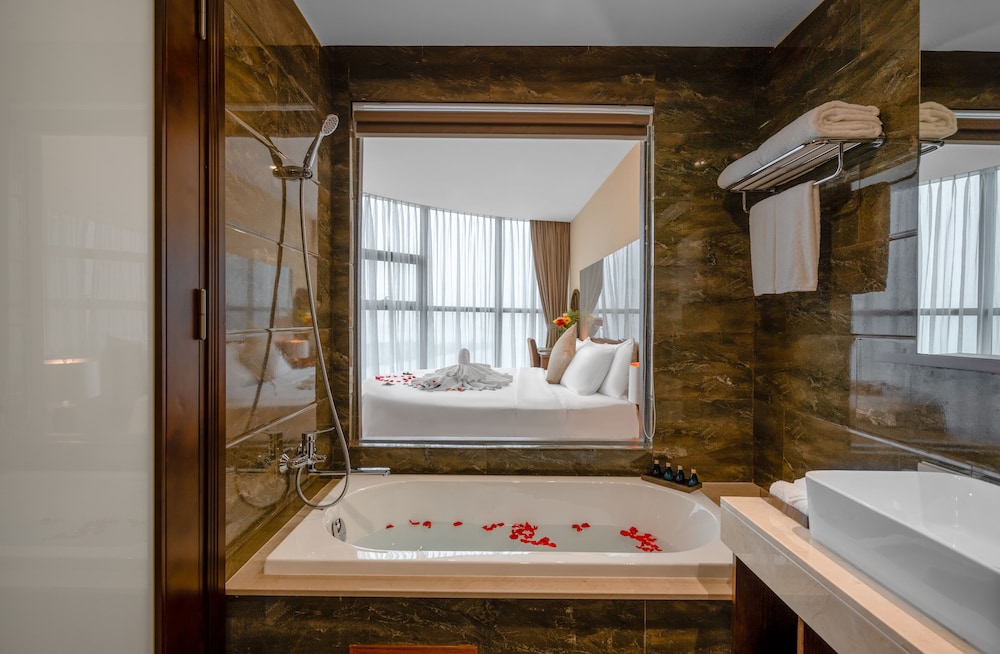 Alansea Danang Hotel 100/100