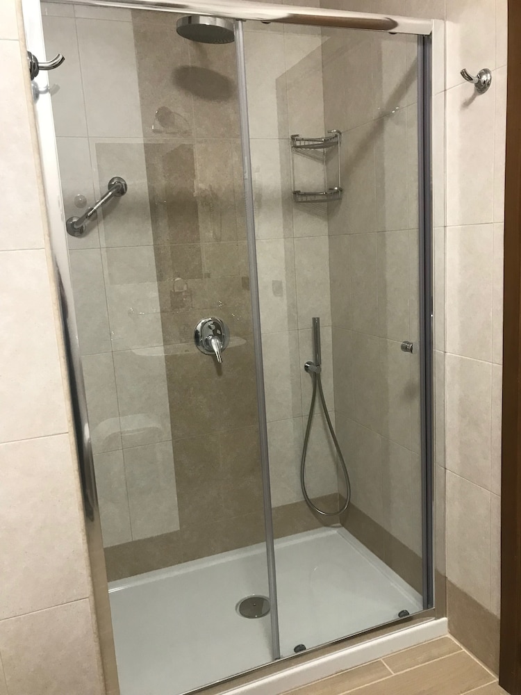 Domus Grand Hotel 42/44