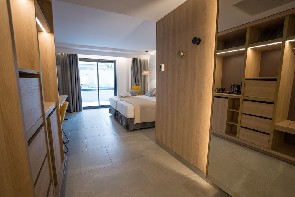Morlans Suite Hotel Adults Only 14/51