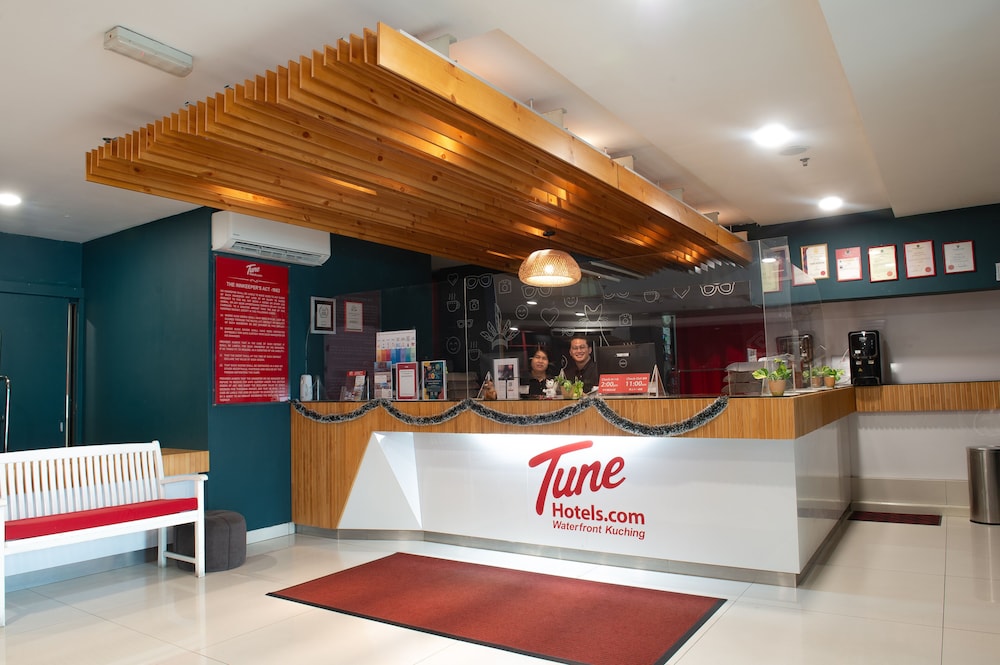 Lobby at Tune Hotel Waterfront Kuching, KUCHING