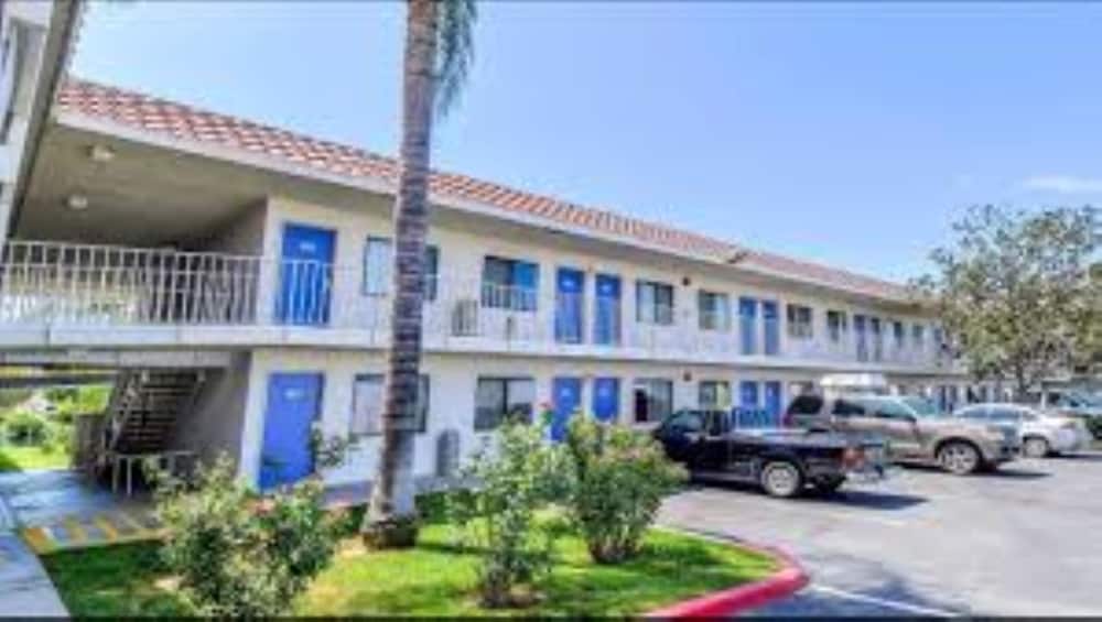 Motel6 Corona, CA - Norco in CORONA - CA
