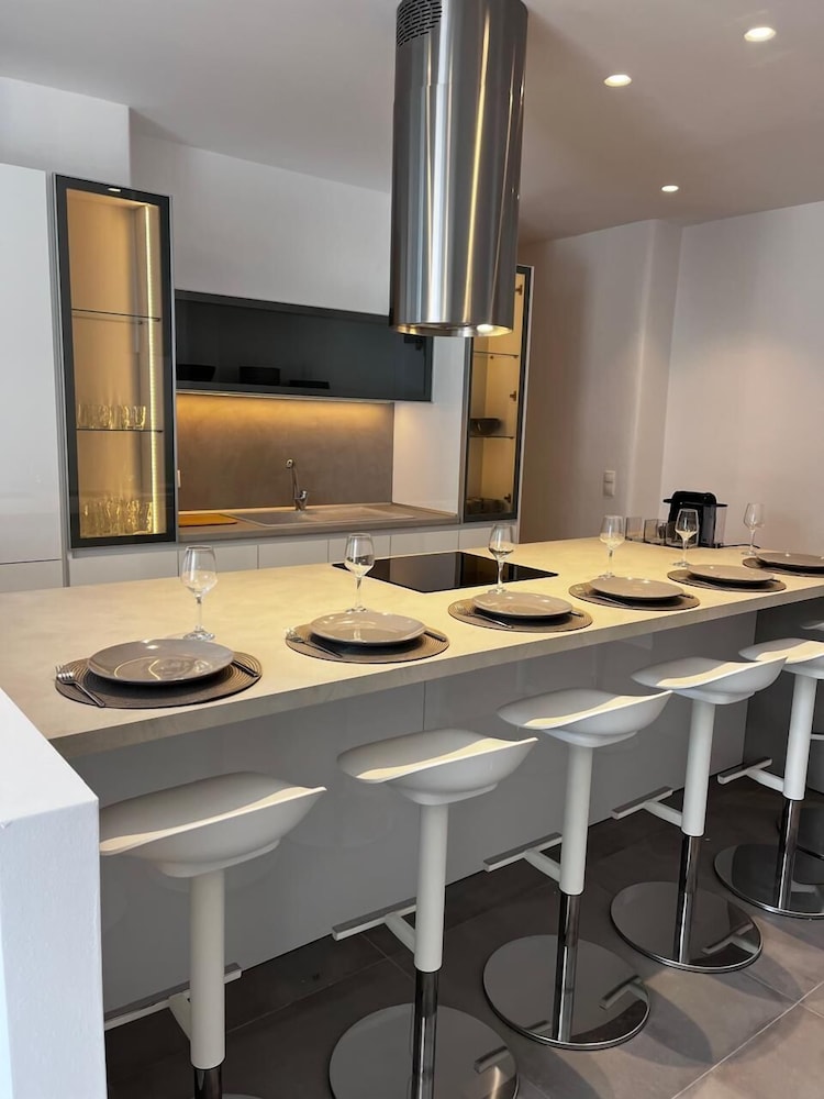 BLUE MARE VILLAS 40/48