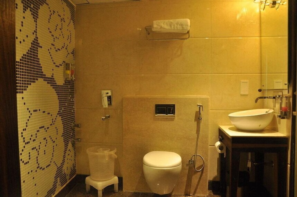 Hotel Uppal International 47/50