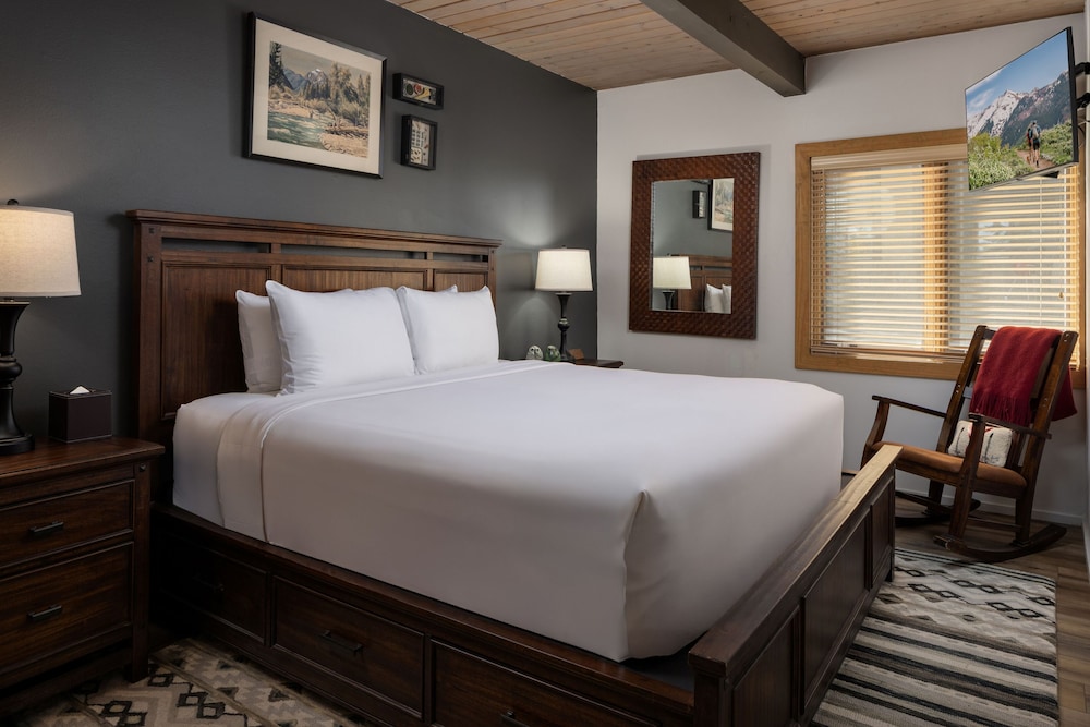 2 Bedrooms, Condo, Aspenwood, King Bed, Queen and Twin Beds