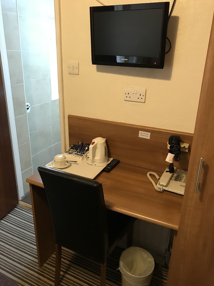 Warwick Lodge 17/24