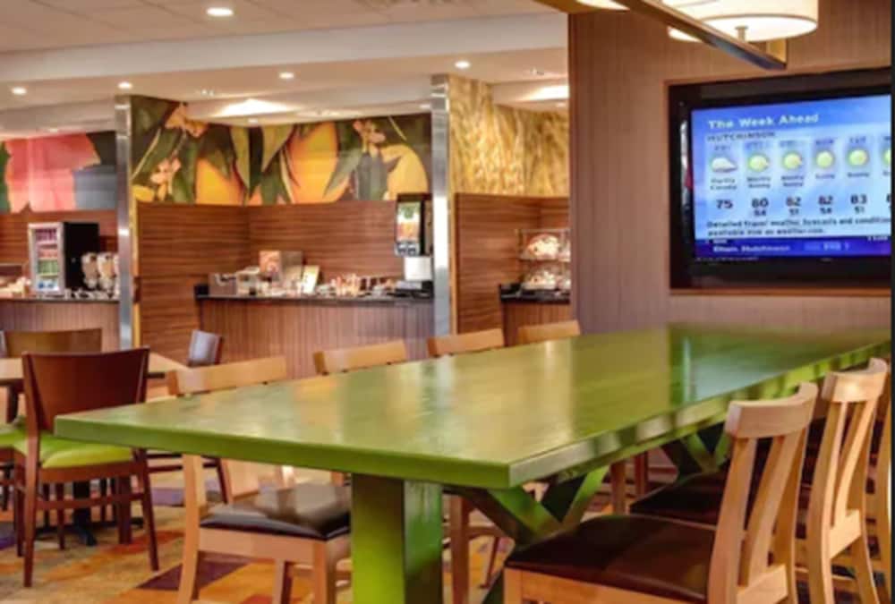 Fairfield Inn Suites By Marriott St Paul Northeast 19/30
