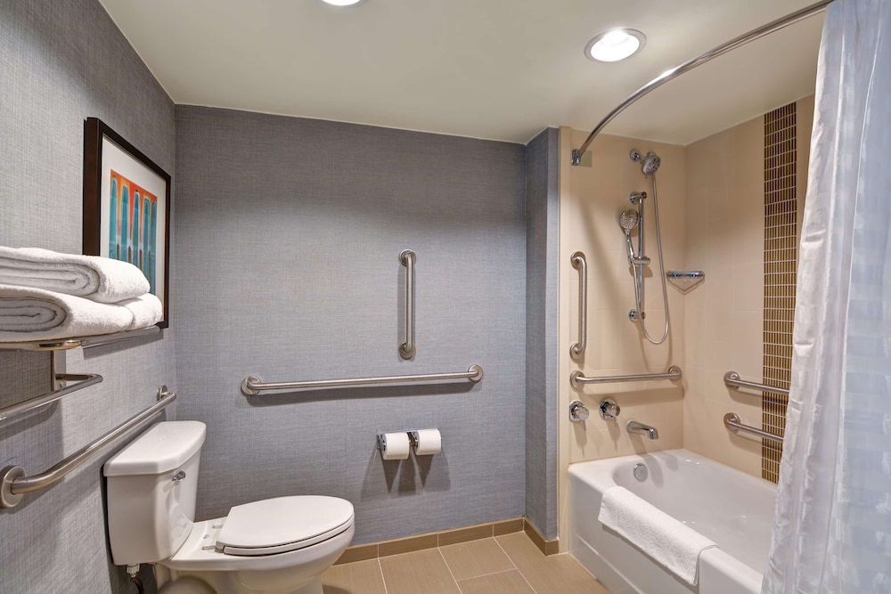 Hyatt Place Birmingham/Hoover 13/47