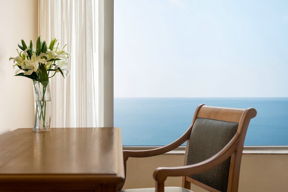 Shangri La Beihai 9/50