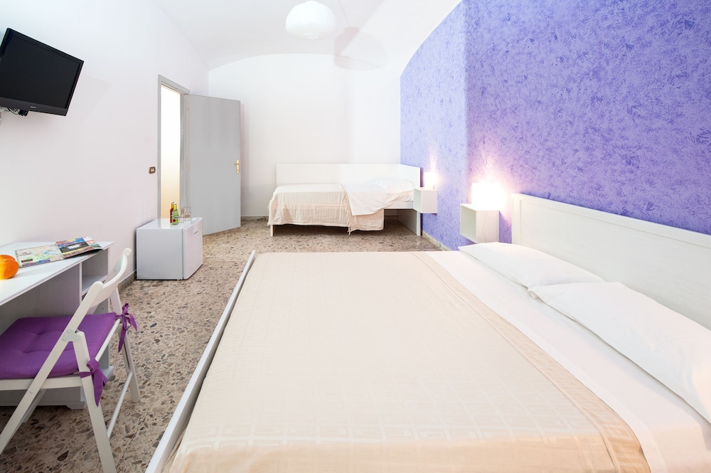 Trinity Luxury Rooms 21/66