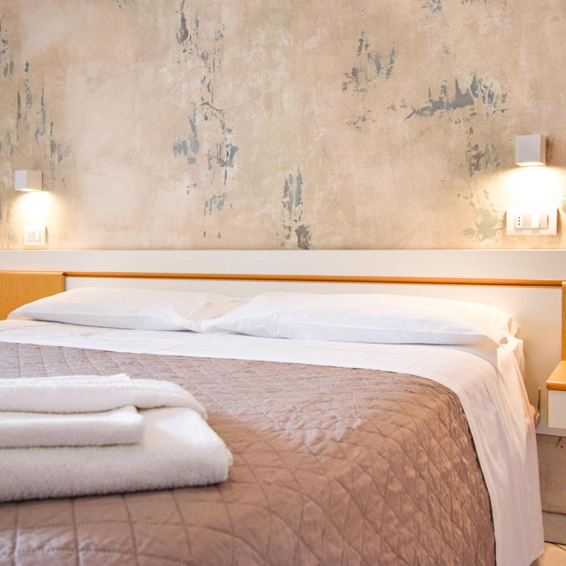 Hotel Giulio Cesare 14/18