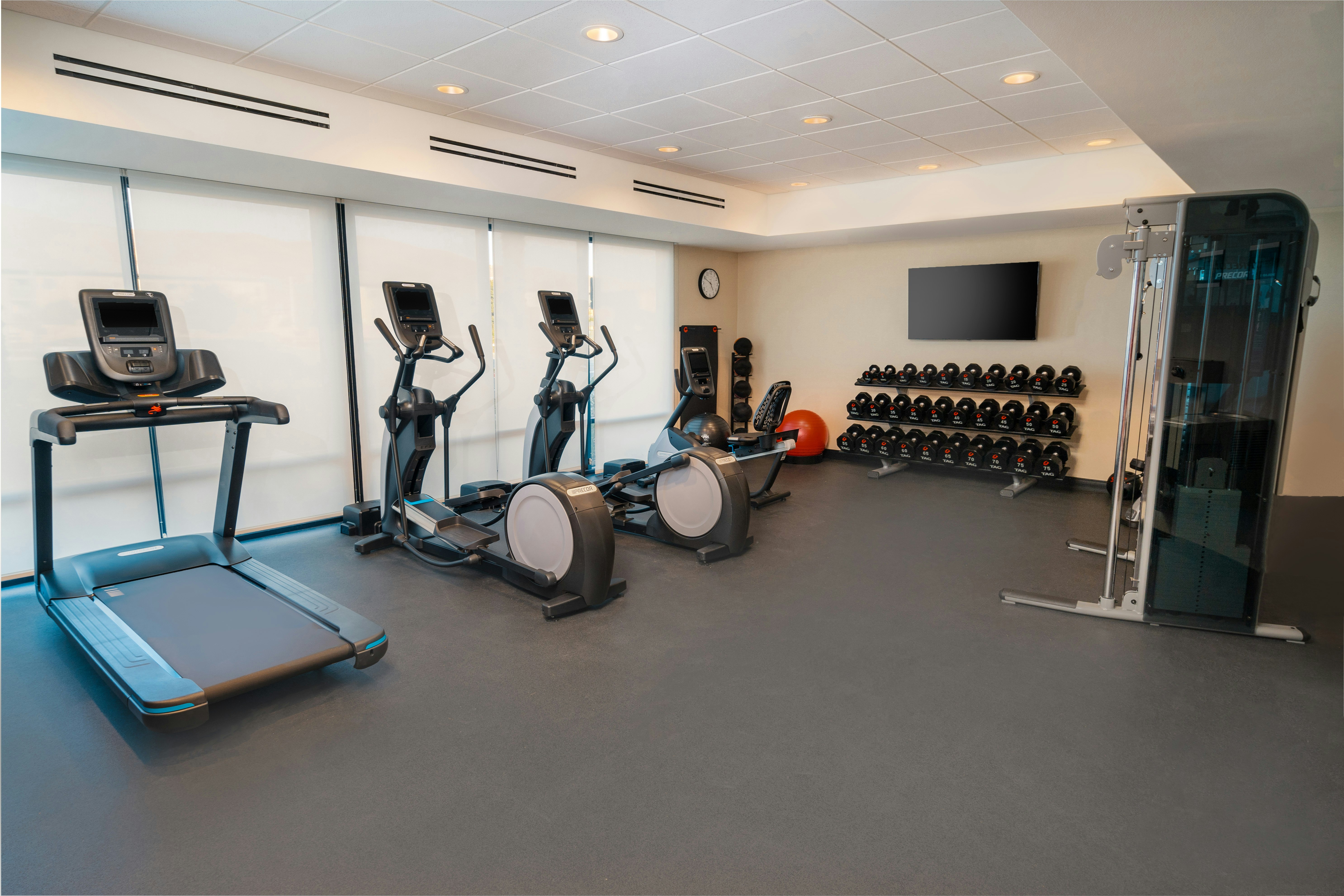 Home2 Suites By Hilton Corona 18/40