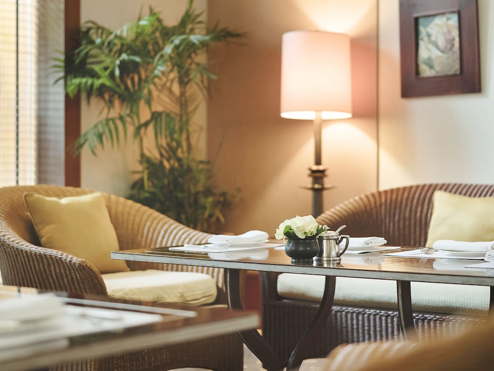 The Dharmawangsa Jakarta Hotel 34/63