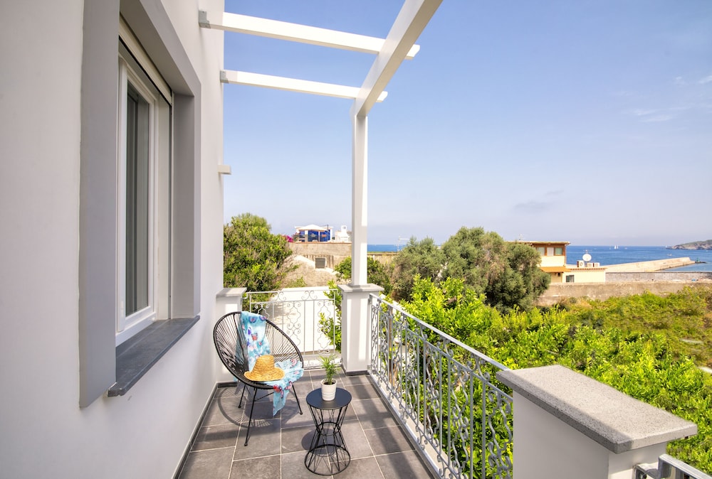 B and B Marina Garden، Forio 29/36