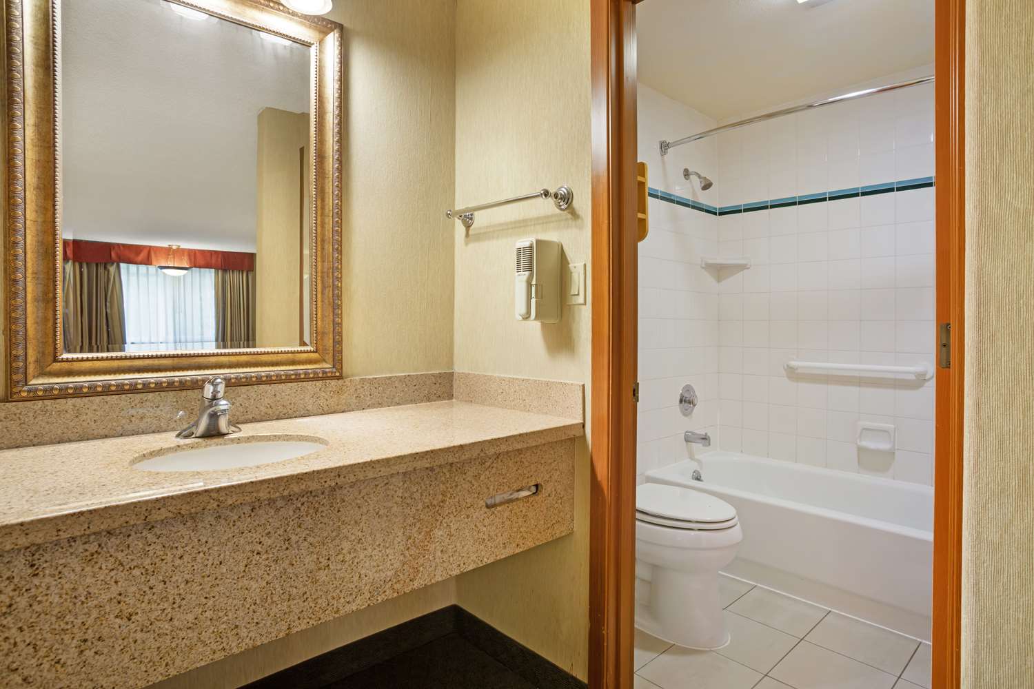 Best Western Shadow Inn 43/43