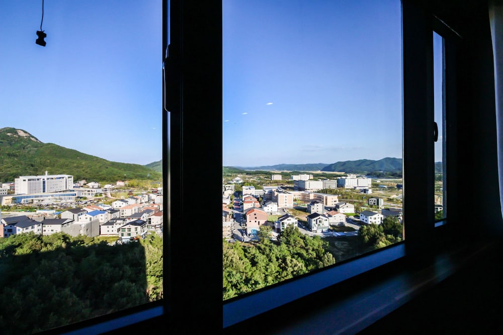 Andong Cm Park Hotel 40/44