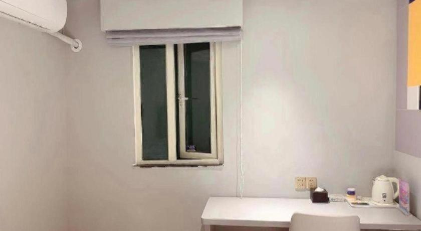 7 Days Inn (Guangzhou Xinshi Baixin Plaza) 50/50