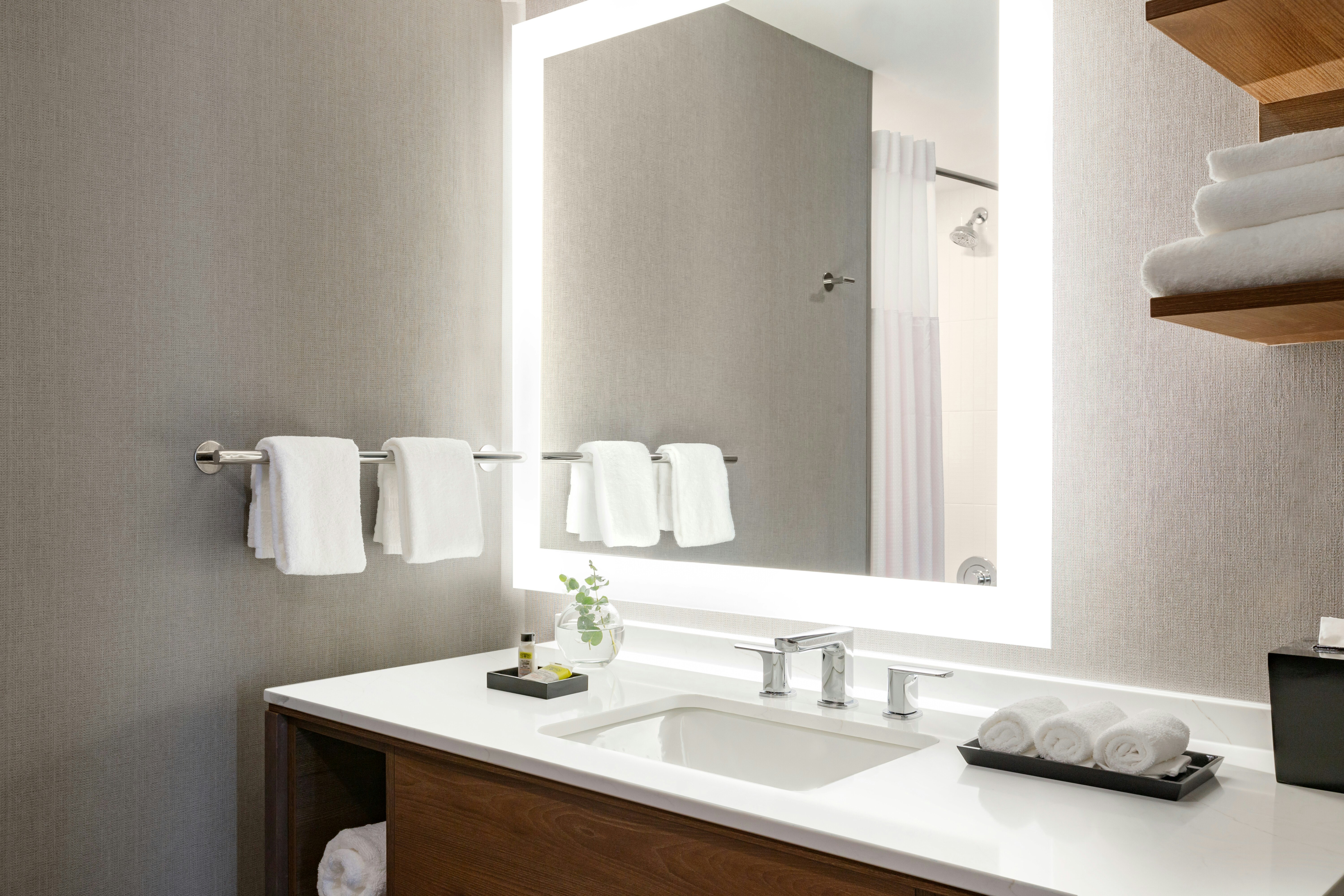 Staybridge Suites Rochester - Mayo Clinic Area 82/82