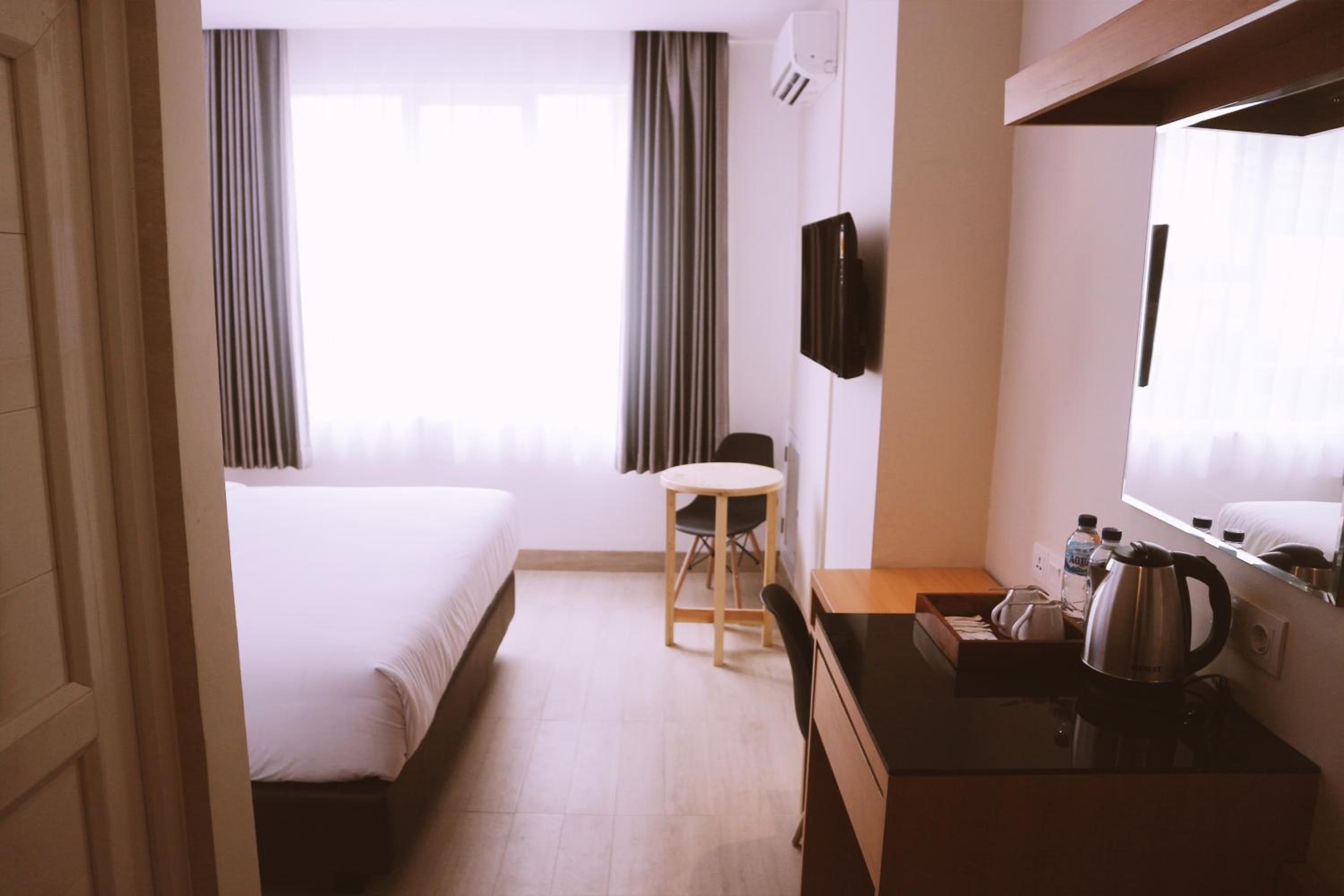 Superior, Double or Twin Bed, Grand Thamrin Hotel 6/10