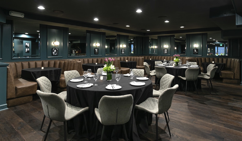 The Georgian Hotel 56/71