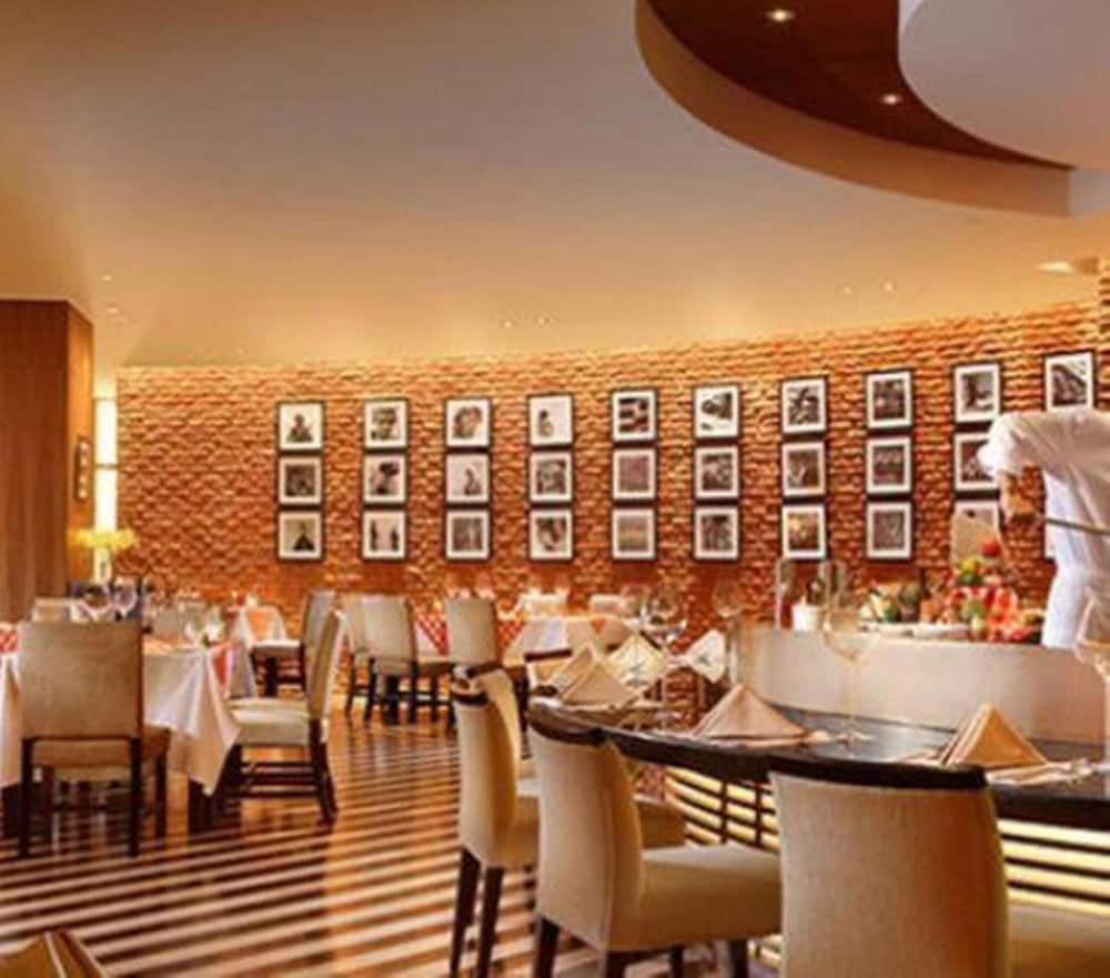 Ningbo Portman Plaza Hotel 51/63
