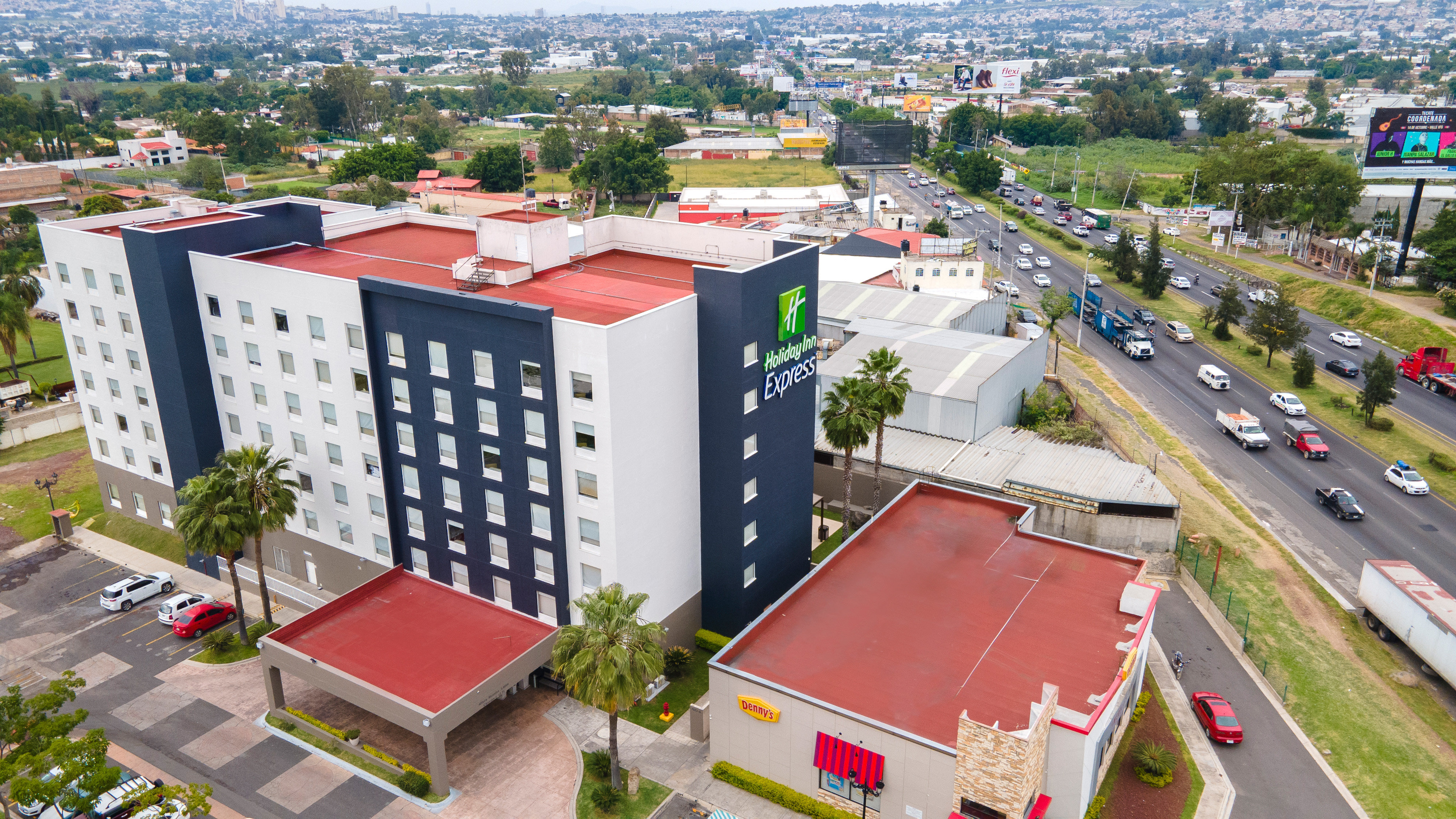 Holiday Inn Express Guadalajara Aeropuerto an IHG Hotel 4/58