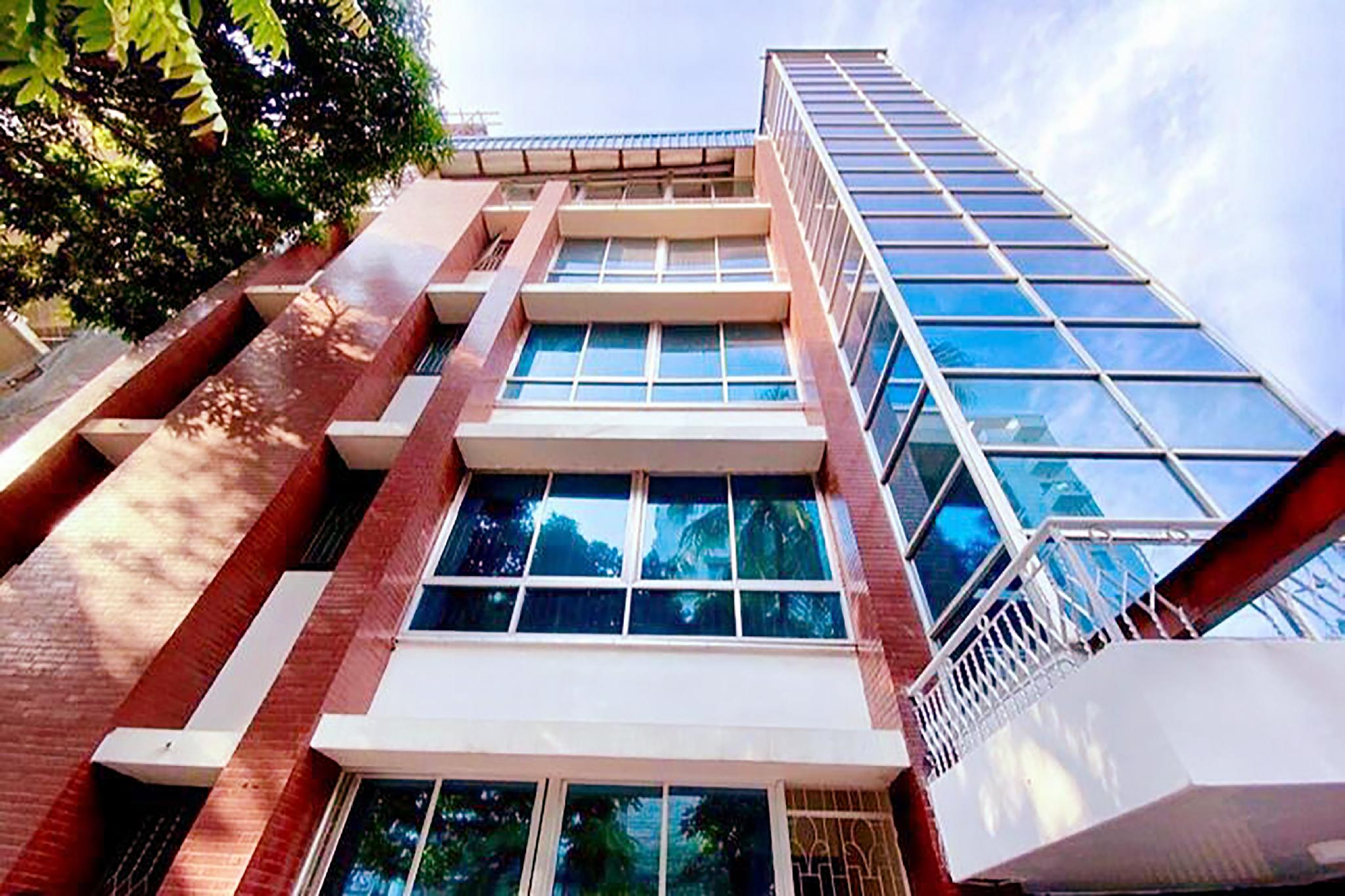 Crown Palace Residence in DHAKA