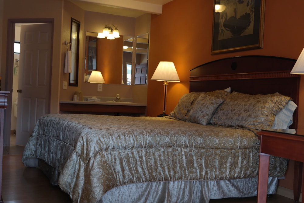 Coast Inn and Spa Fort Bragg 23/65