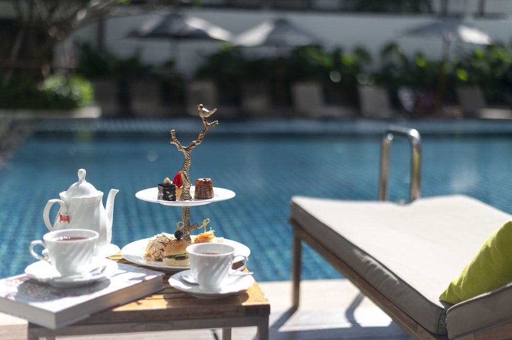 Woodlands Suites Serviced Residences 37/50