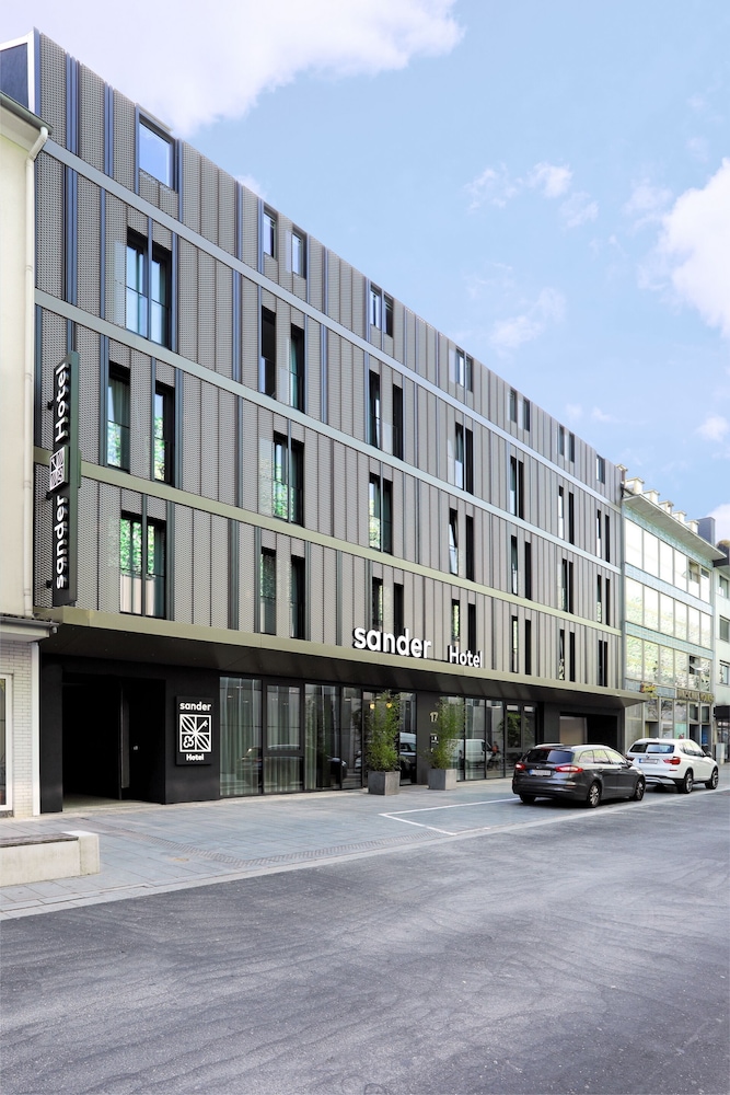Sander Hotel 19/23