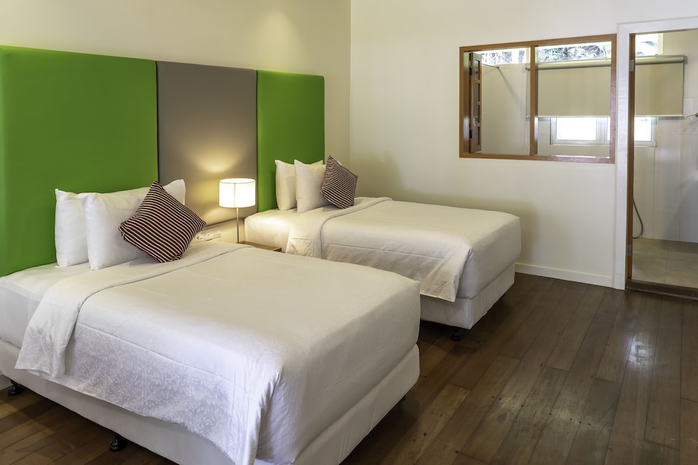 Sutera Sanctuary Lodges at Manukan Island 11/50
