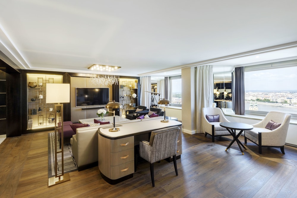 Hilton Budapest Hotel 71/82