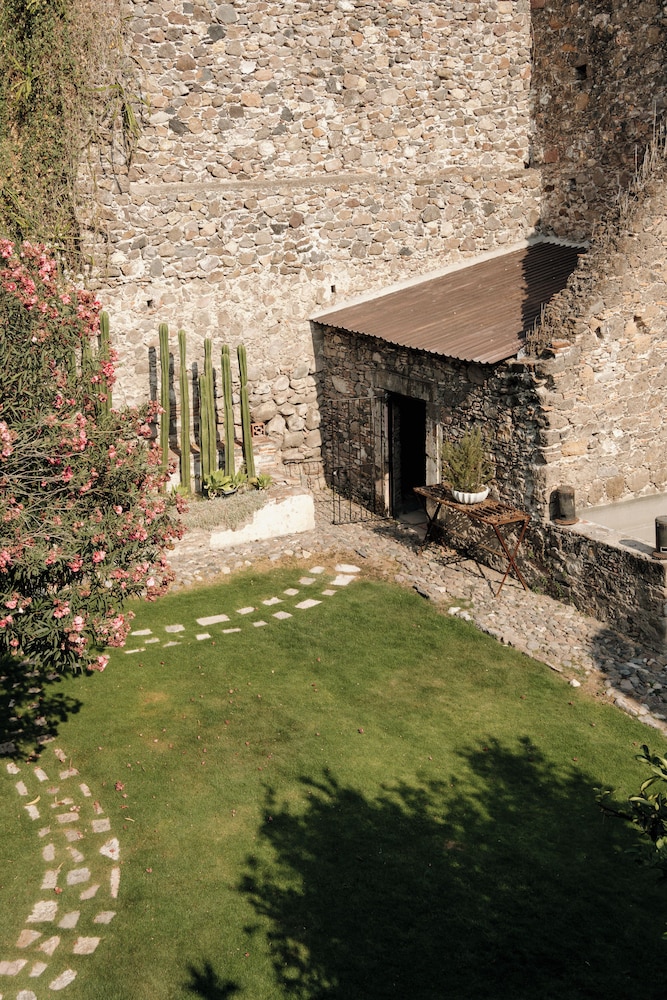 Orchid House San Miguel de Allende 43/50