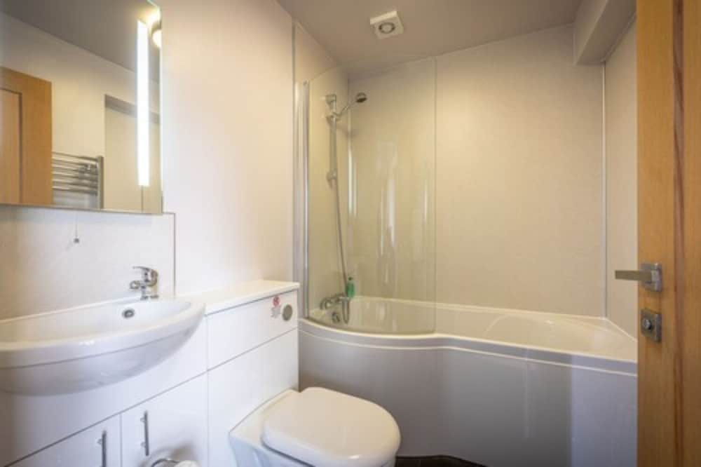 Uig Lodge Hotel 55/59
